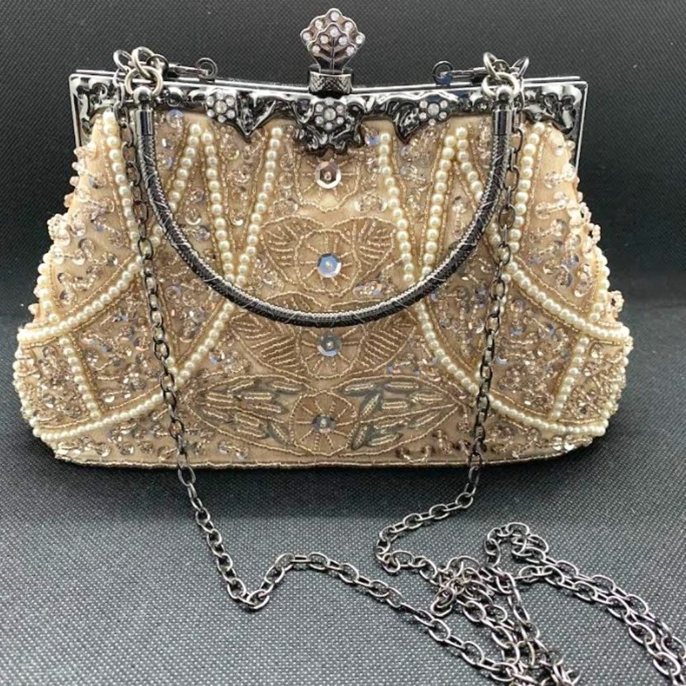 Vintage Look Champagne & Pearl Beaded Purse